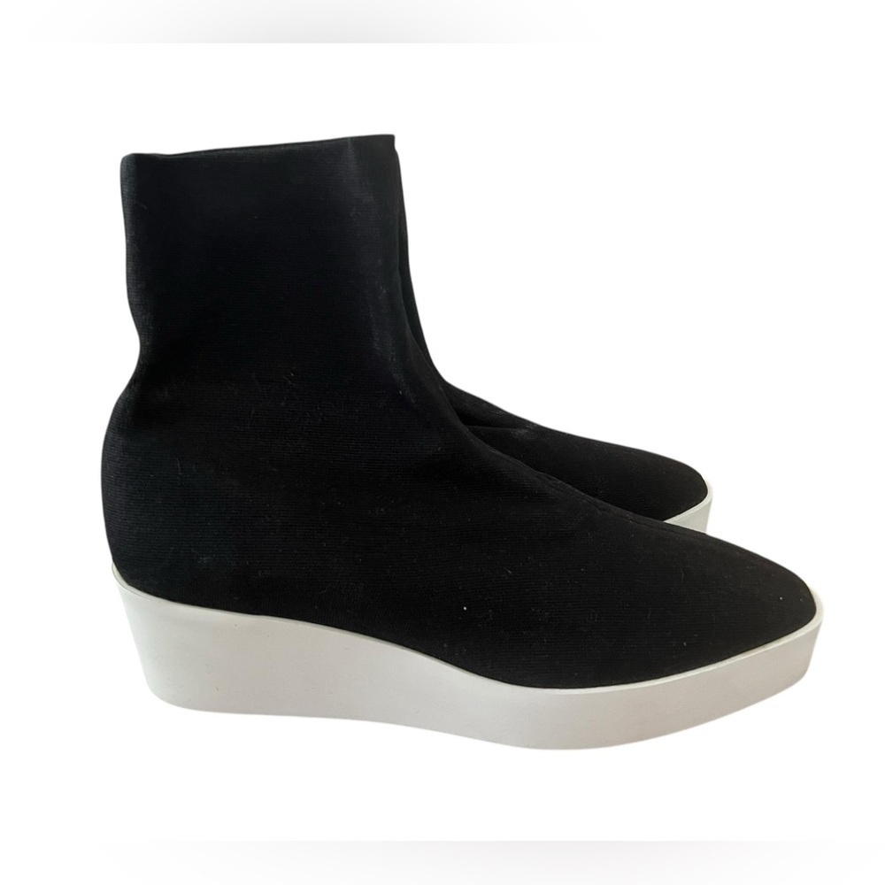 Robert Clergerie Women’s Stretch Black Ankle Boots in size 40.5 or US 10